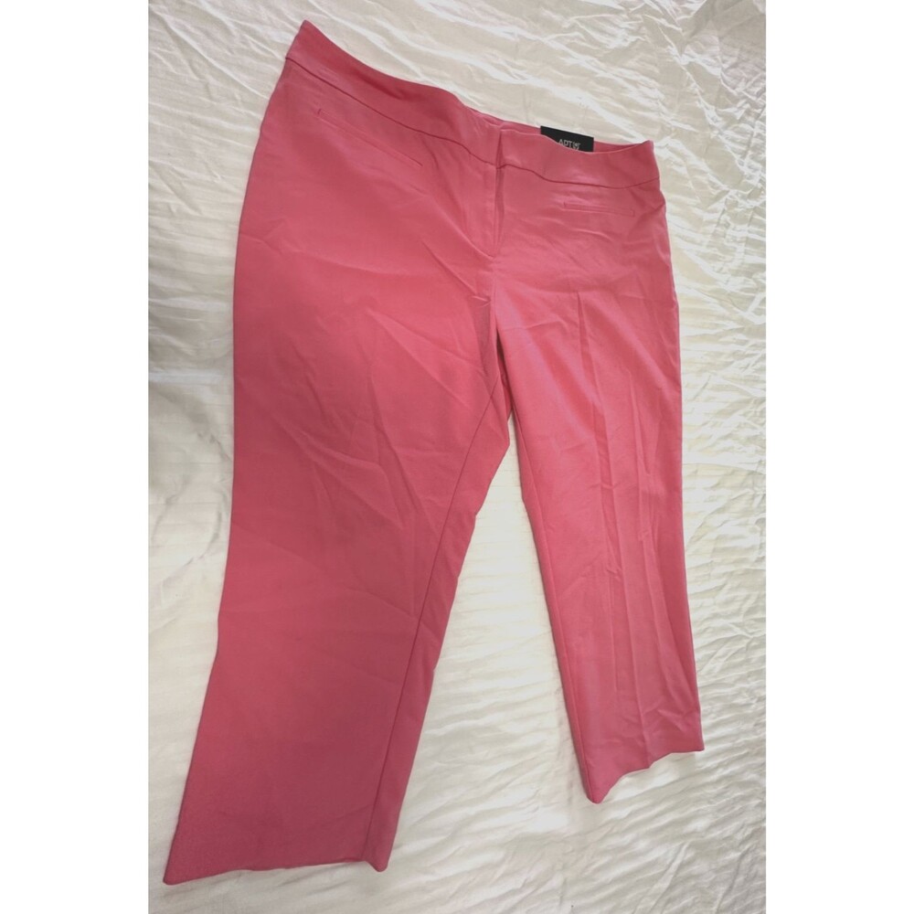 nwt womens capris pants size  14